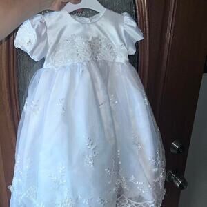 Beautiful new white baby christening 0-9 mo NWOT